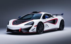 McLaren MSO X #8 Anniversary White with Red & Blue Accents 2018 года